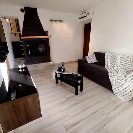 Antico Borgo Di * بيلانو